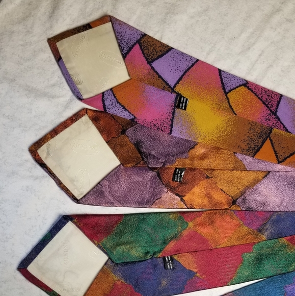 4 Vintage, Colorful and Fun Missoni. - Picture 3 of 5